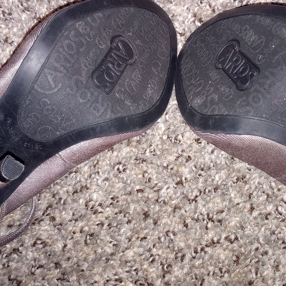 Heels - Picture 4 of 4